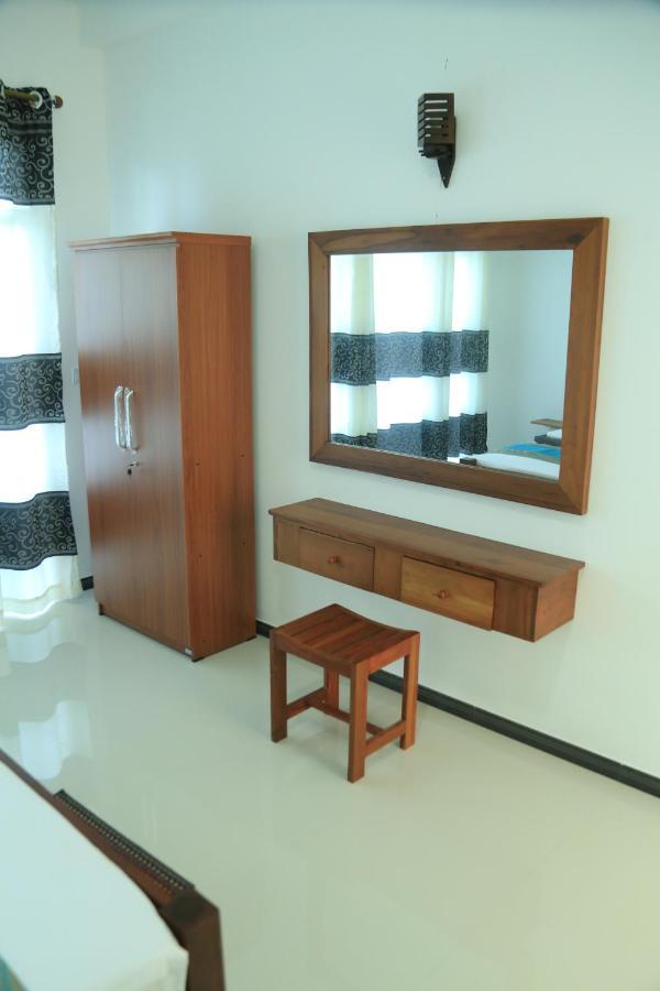 Sri Villa Rest Hikkaduwa Exterior photo