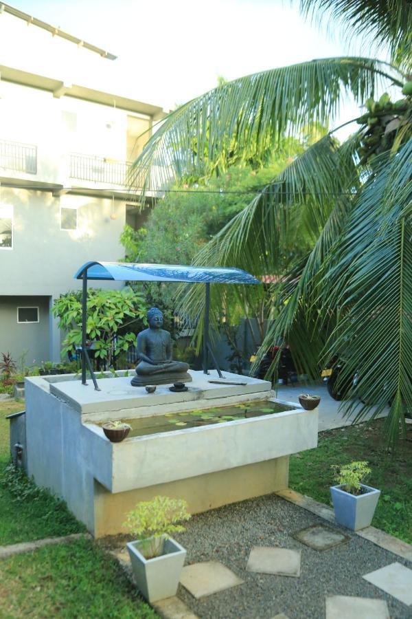 Sri Villa Rest Hikkaduwa Exterior photo