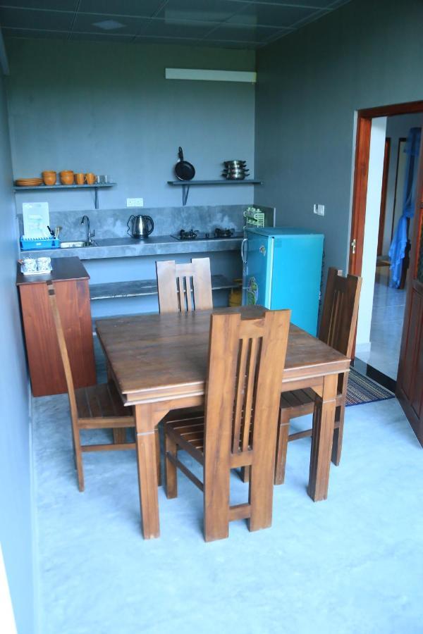 Sri Villa Rest Hikkaduwa Exterior photo