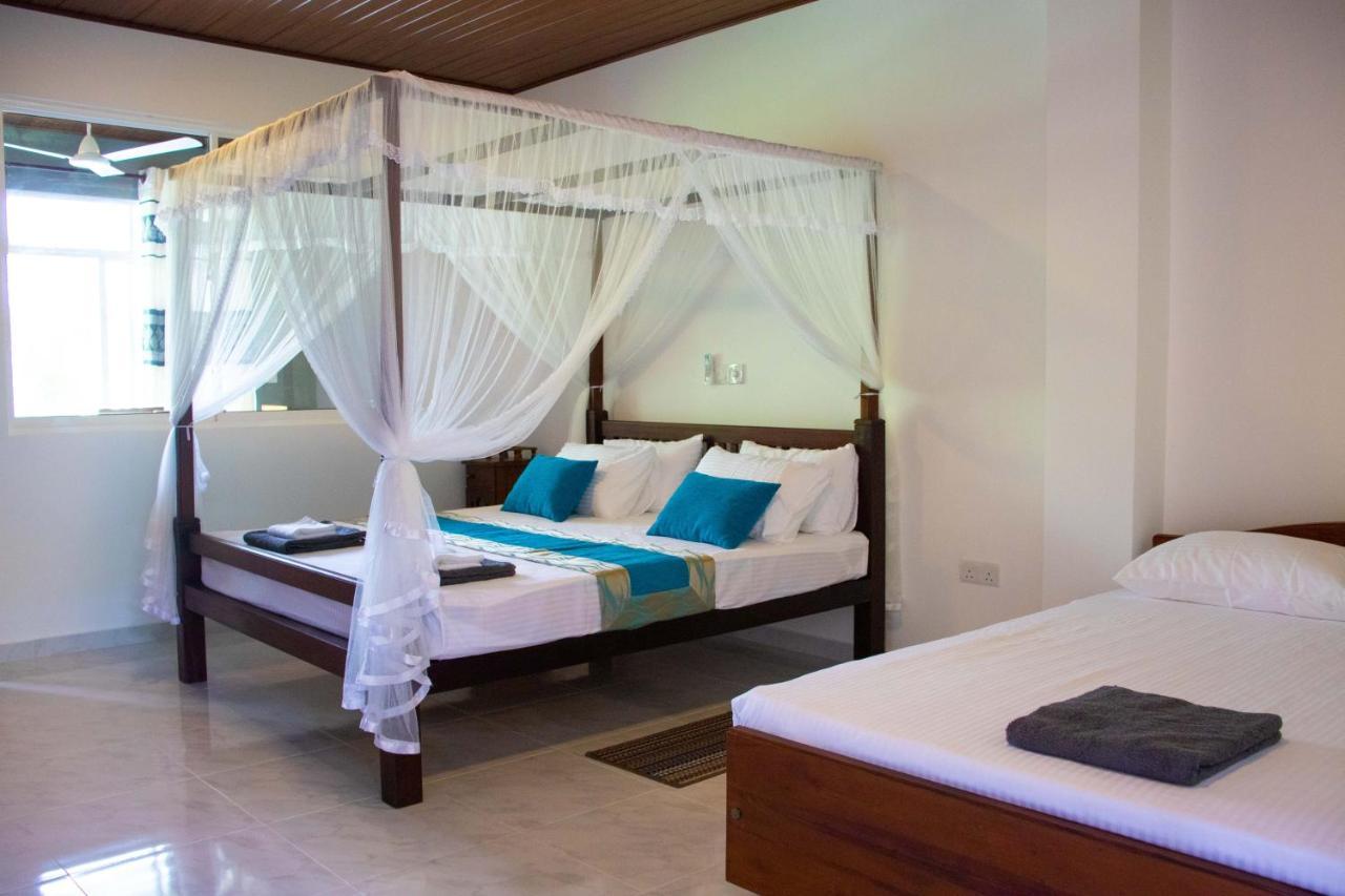 Sri Villa Rest Hikkaduwa Exterior photo