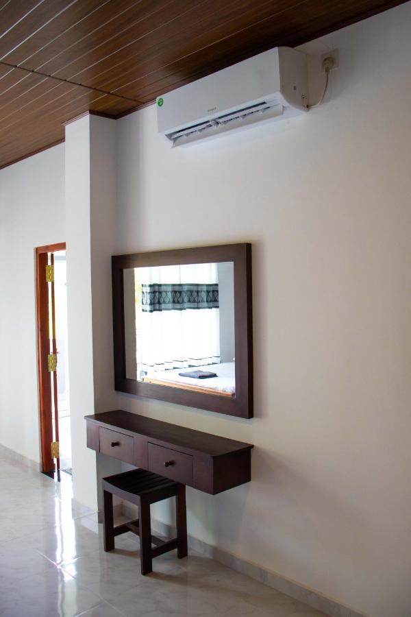 Sri Villa Rest Hikkaduwa Exterior photo
