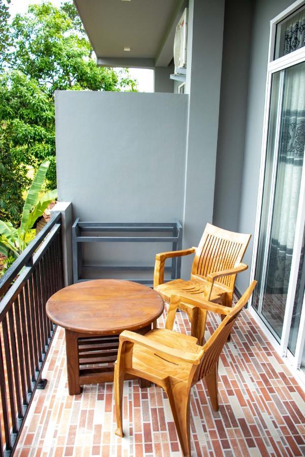 Sri Villa Rest Hikkaduwa Exterior photo