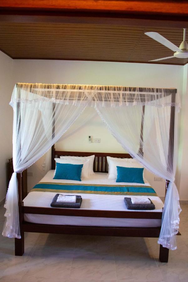 Sri Villa Rest Hikkaduwa Exterior photo